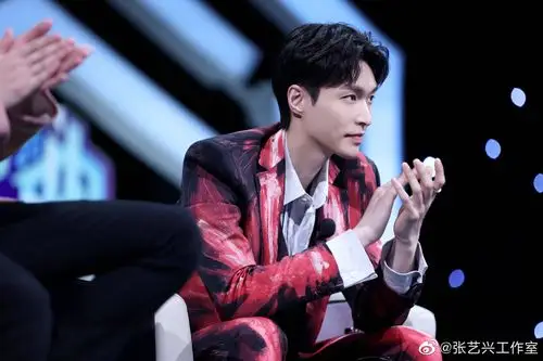 张艺兴吧_xingpark _ 哔哩哔哩相簿
