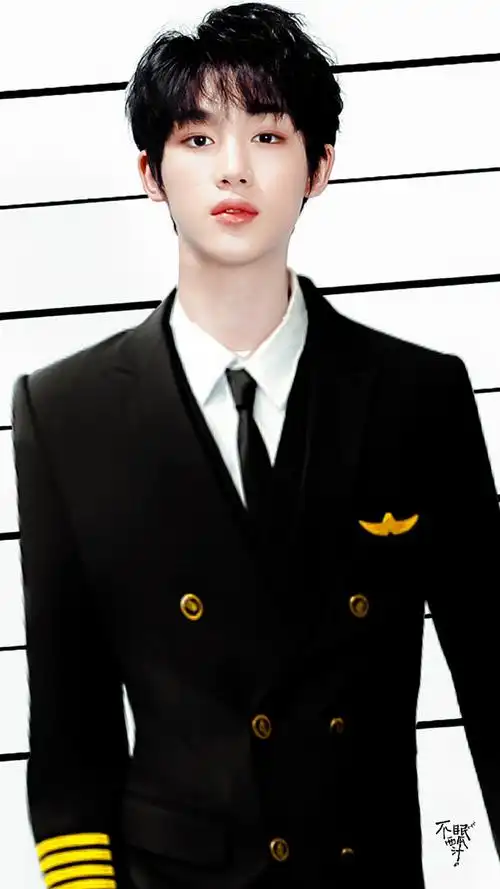 74丁程鑫黑色西装合集10程年人一些让人无法抗拒的魅力丁程鑫超话