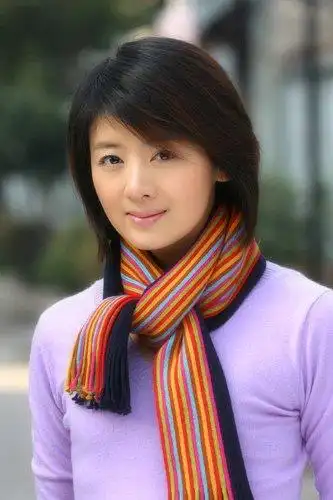 p>小李琳,原名李佳璘.