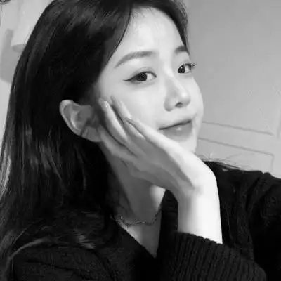 美女黑白系女生头像图片