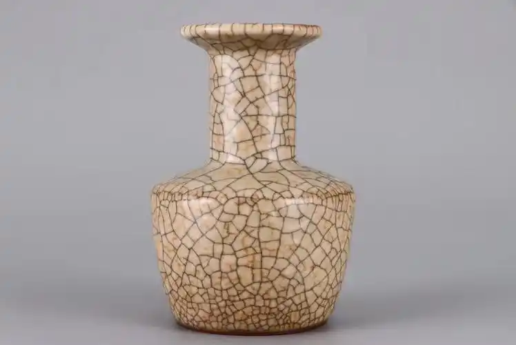 北宋哥窑棒缒瓶