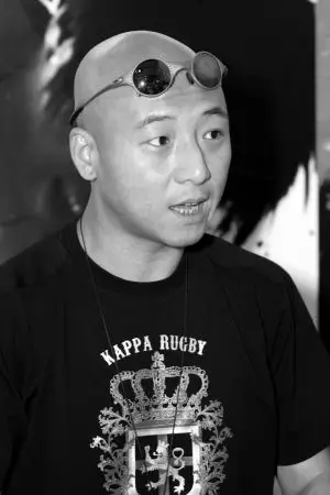 为年轻乐队圆梦的"百事群音"大赛正在沪上如火如荼地展开,汪峰,周晓鸥