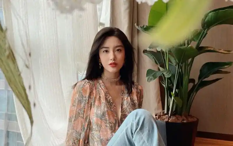 杨采钰ora|最新法式穿搭 超喜欢