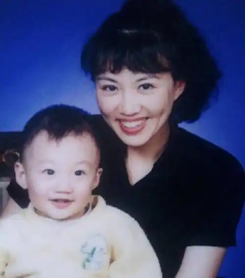 演员马丽:国家一级演员,被丈夫宠爱31年,戏红人不红也幸福_母亲_北京