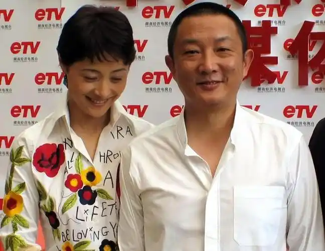 京圈大姐刘蓓的混乱情史三婚再嫁前夫又做了张若昀的后妈