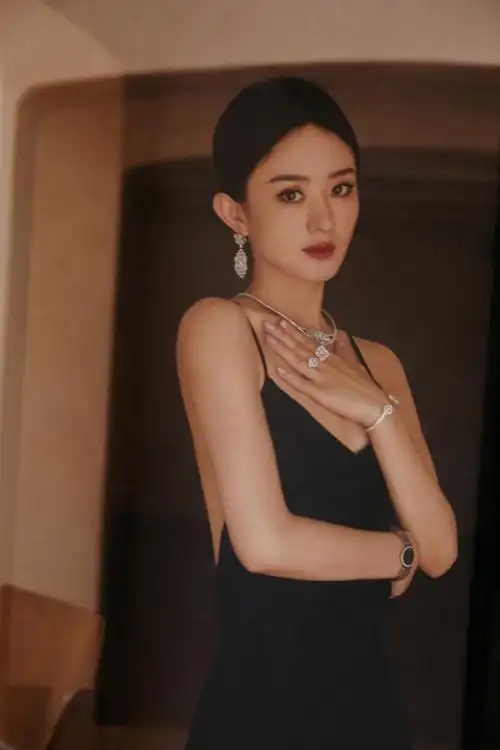 赵丽颖回应陪跑白玉兰奖"继续跑" 孙千第一时间安慰:你跑我追!