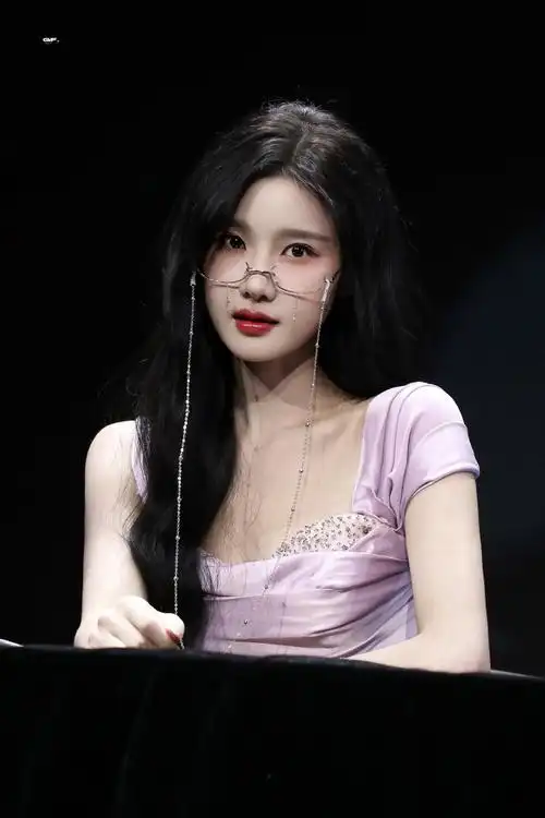 陈意涵estelle超话@陈意涵estelle(奇迹暖暖版)#来陈意涵巡演提前看雪