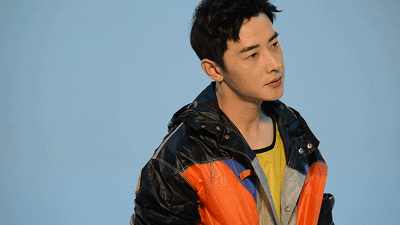 罗晋帅哥男神阳光gif动图_动态图_表情包下载_soogif