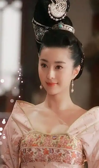 范爷在《大唐芙蓉园》里的杨贵妃造型