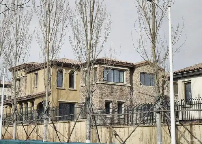 顺义现房公园环绕叠拼别墅潮白河畔600米