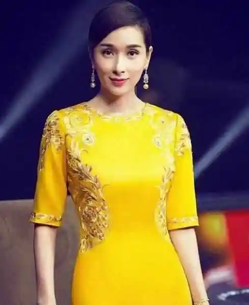 其实当时选择报警是因为杨恭如也有自己的想法,因为周正毅和毛玉萍还