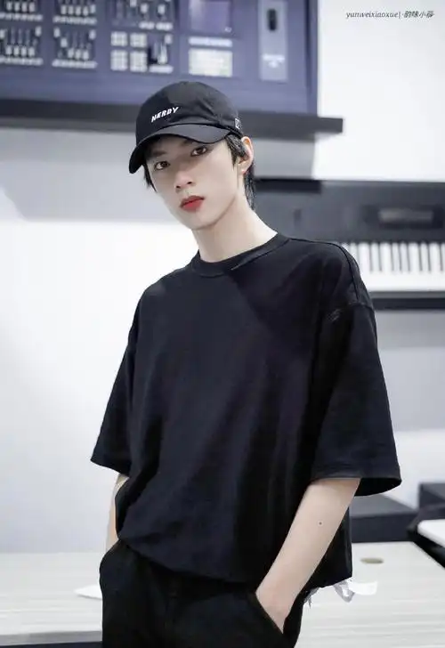 刘耀文 时代少年团第一rap担##刘耀文舞台氛围感