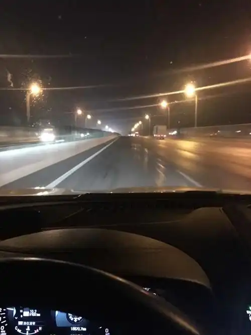 女儿人美心更美,夜间开车去新郑机场接我,好感动啊!所有的付出值啦!