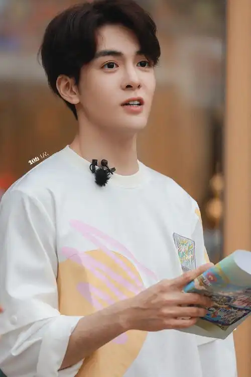 曾舜晞1009生日快乐##曾舜晞牛气满满的哥哥