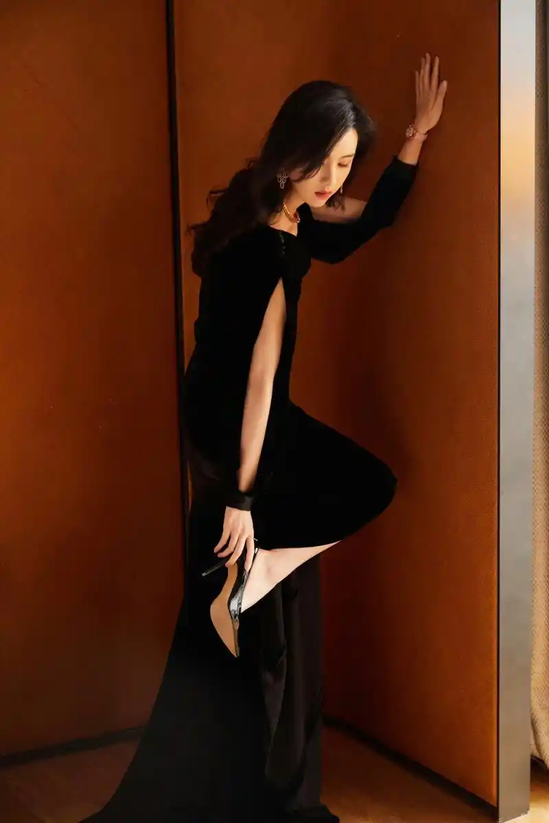 陈都灵  高跟凉鞋  大长腿