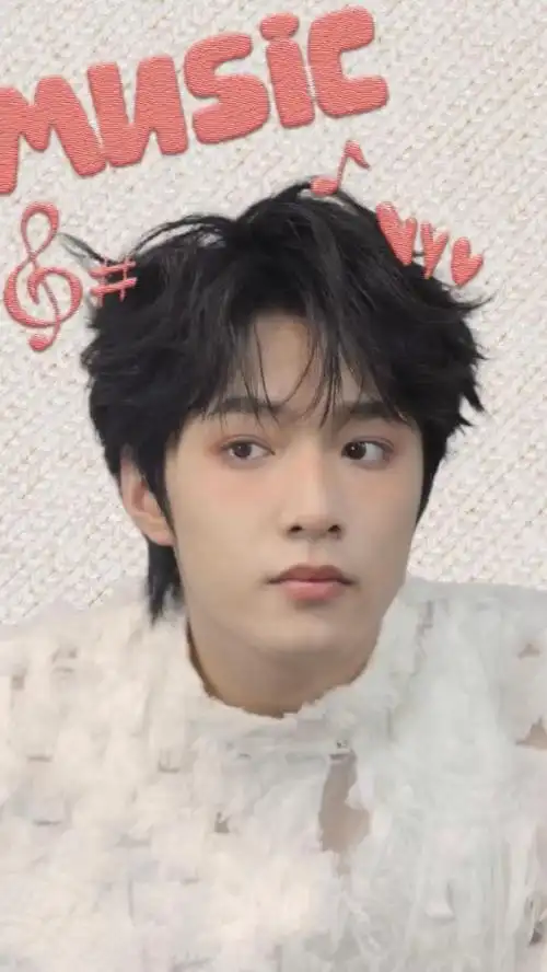 刘耀文叁重楼暨出道四周年演唱会