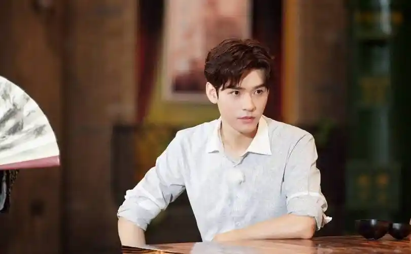 挑战10》被曝月底开录,龚俊杨超越回归,黄磊黄渤只是飞行_节目_张艺兴