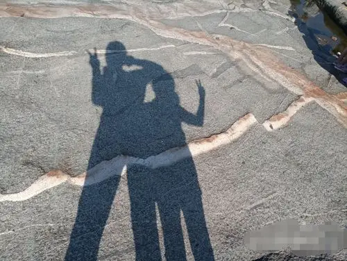 我和姐姐的影子