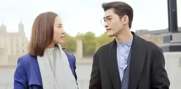 "北电校草"季肖冰:被曝隐婚即将当爸,爱妻孕肚明显好事临近!