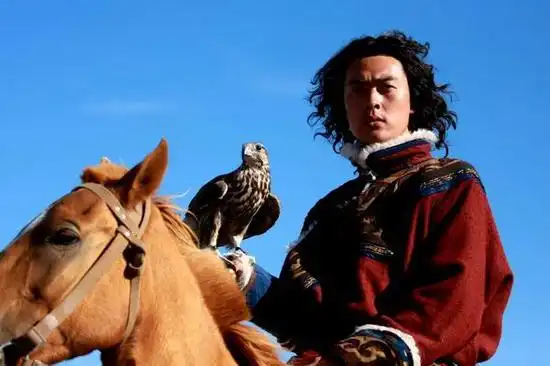 张桐不畏刀枪惧老鹰 《闯中》遇到最恐怖搭档