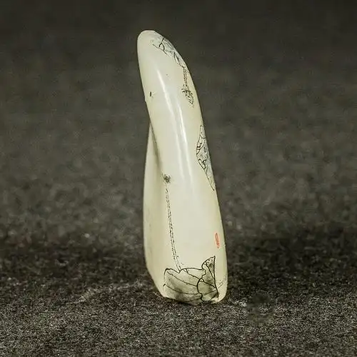 寿山石微雕 《出水芙蓉》 摆件 41.55g wd140504