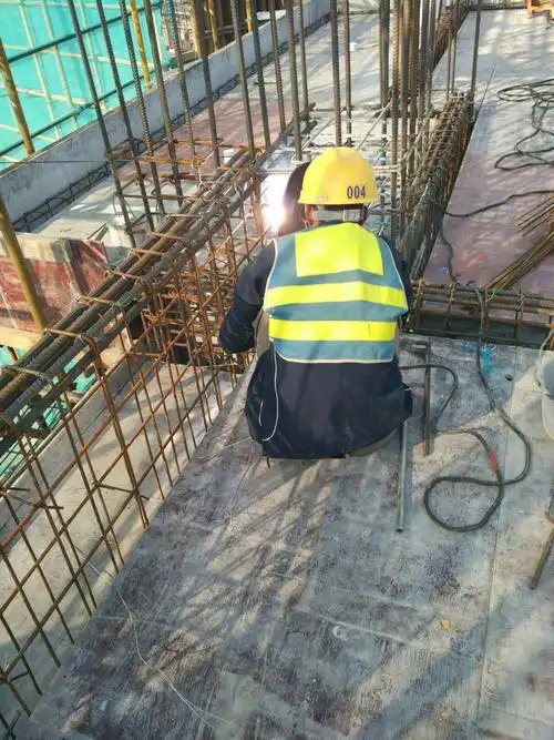 10#楼十八层均压环焊接