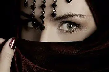 来源:腾讯视频发布时间:2019-08-15简介:诱人的阿拉伯女人白天裹黑纱