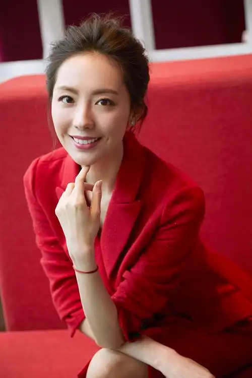 p>陶珞依 i>(原名苗洛依) /i>,3月11日出生于安徽省 a target="