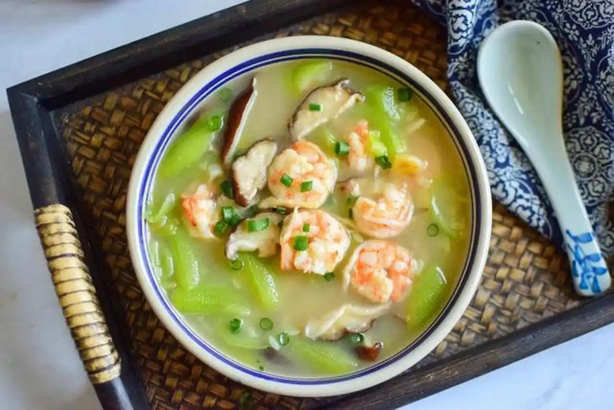 9215低脂低卡鲜美无比7515丝瓜虾仁汤7515一锅喝个底朝天