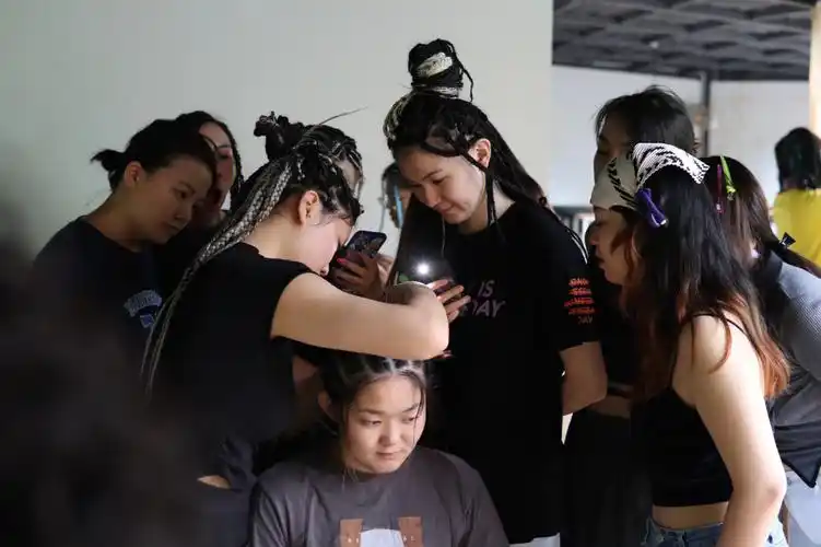 成都脏辫编发教学花絮