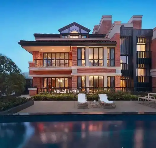 上海top级别墅,玉带环腰,双龙戏珠地址:华侨城滨水大宅面积:1000平