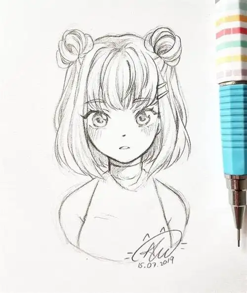 在刚开始练习画画时建议先从一些简单的动漫人物入手,在画的时候要先