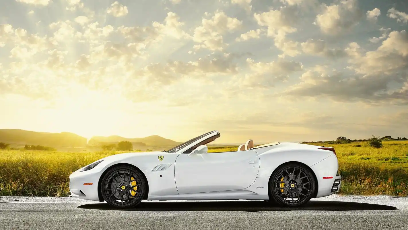 炫酷拉风跑车桌面壁纸