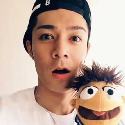 周柏豪qq头像帅气高清 周柏豪微信头像