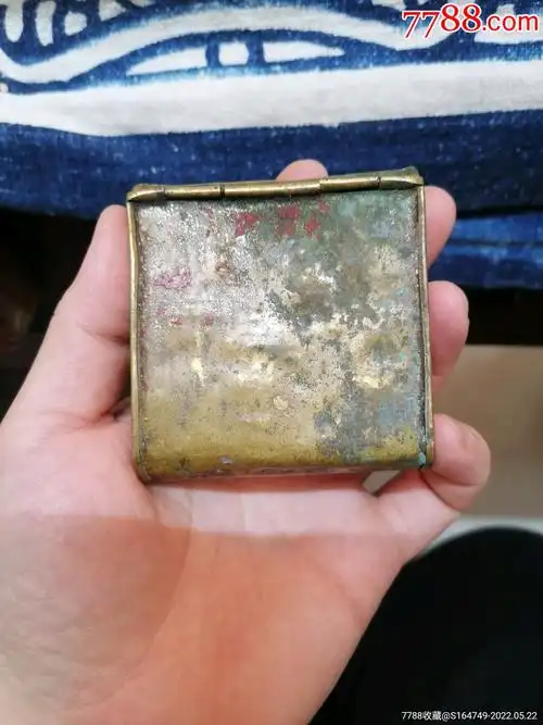 早期手工铜皮烟盒