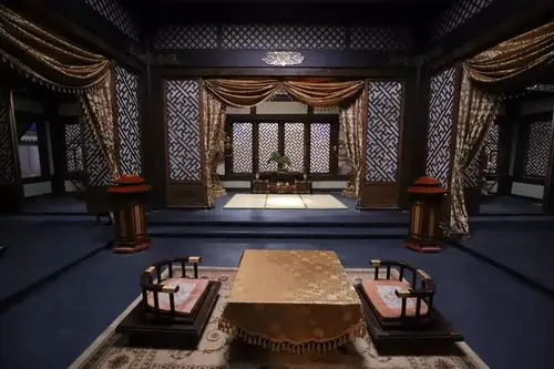 将对现有的古装戏固定场景不断丰富,搭建剧组经常使用的宅院,室内花园