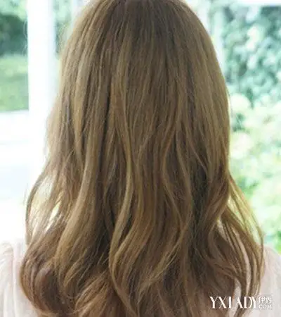 盘点深闷青亚麻色头发图片个性时尚吸睛十足