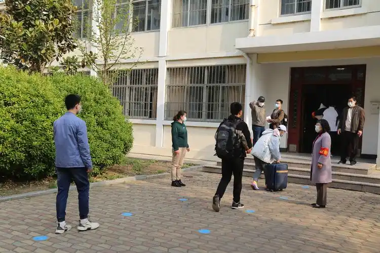 莱阳九中众志成城助力高三返校复学