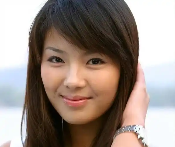 刘涛刚出道时的照片,长成这般模样,和现在相比简直判