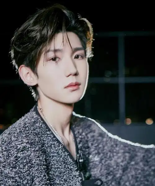 回顾:9位"男扮女装"的男星,有的比女人还美让女同胞情何以堪