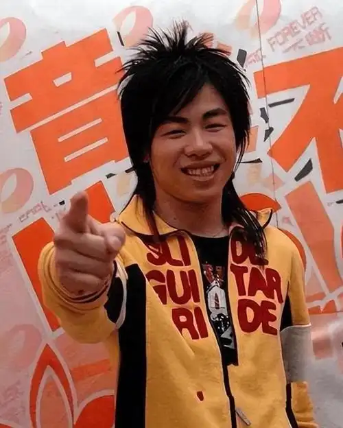 除了颜值什么都比较优秀的胡彦斌撕开了很多人的遮羞布