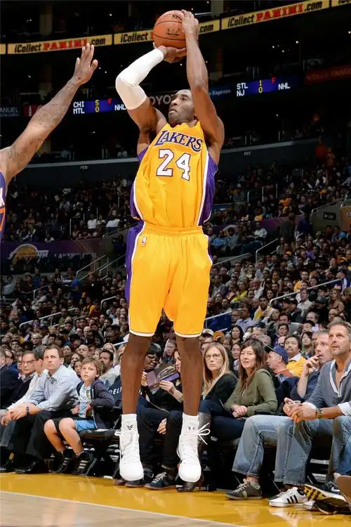 为什么你的跳投不准,而且不稳,问题就在这!