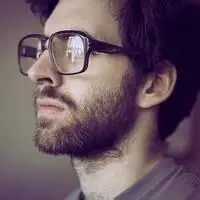 墨镜胡渣大叔头像_微信头像图片大全