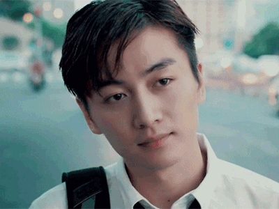 睡在我上铺的兄弟陈晓微笑无奈soogifsoogif出品gif动图_动态图_表情