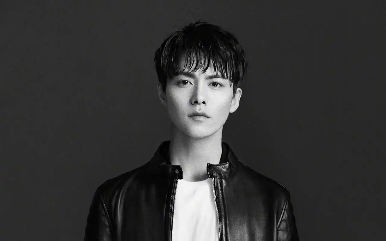 马天宇硬朗帅气时尚写真图片桌面壁纸高清大图预览1920x1200_大陆明星