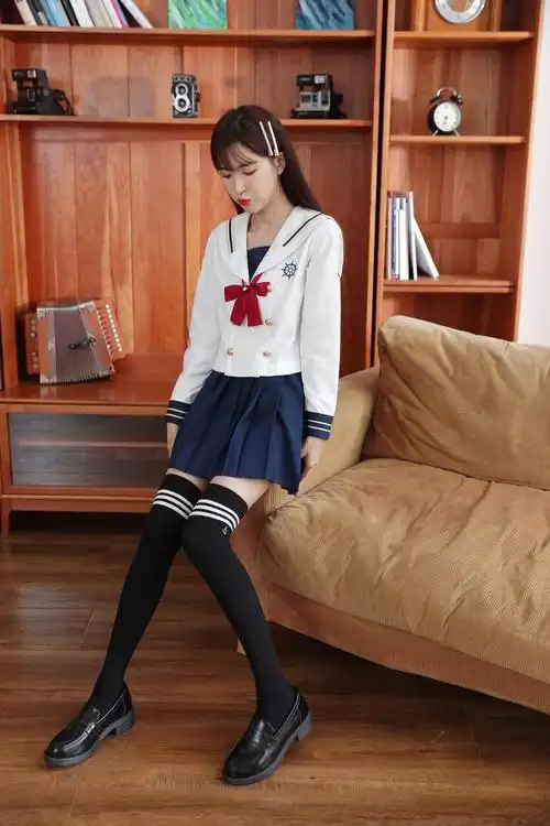 俞兆林三杠棉刺绣过膝袜秋冬长筒棒球高筒袜全棉日系学生袜女袜长筒袜