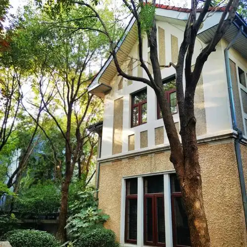 感受浓浓的民国气息#南京颐和公馆#民国建筑群#时光在此放缓 - 抖音