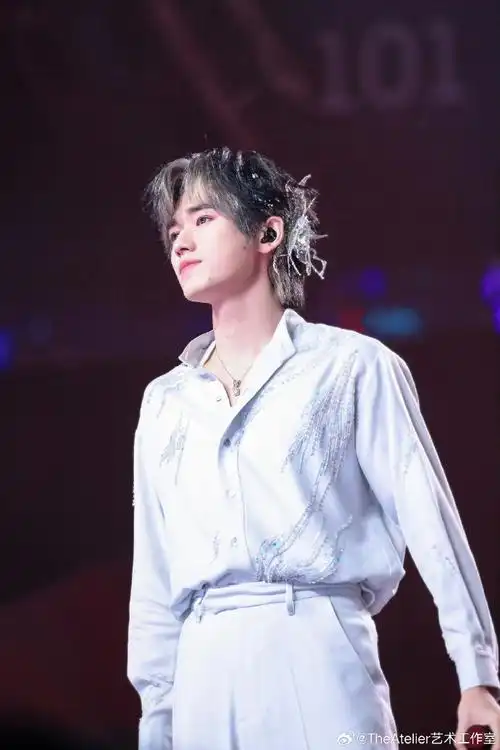 the atelier press##theatelier##宋亚轩楼非楼演唱会