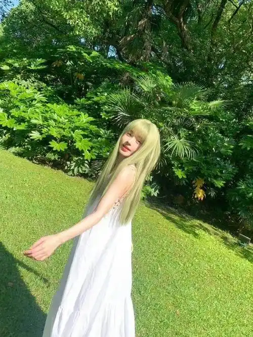 绿意盎然的小鞠仙子:鞠婧祎六一绿色魅惑爆料!