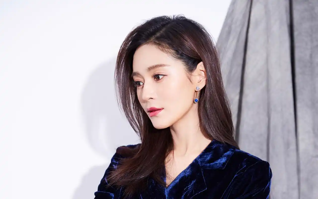 王媛可性感魅力图片桌面壁纸